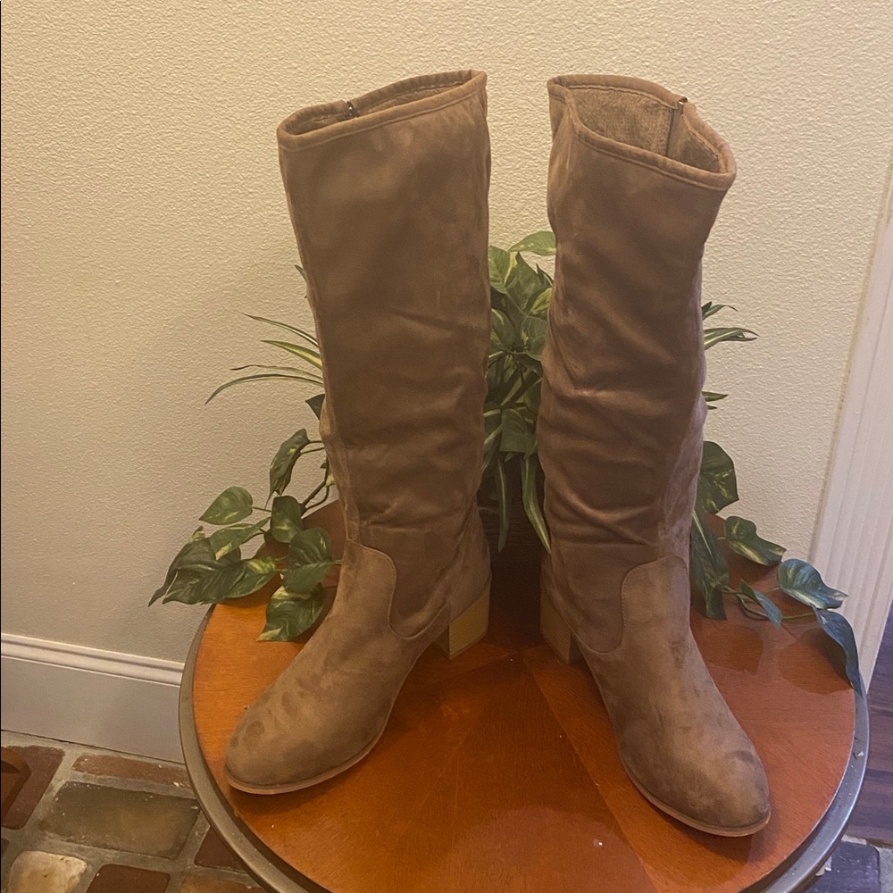 Brown Knee-High Women's Boots